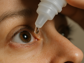 Verwacht wordt dat de Vizz oogdruppels van Lenz Therapeutics het nabijzicht aanzienlijk zullen verbeteren en later dit jaar in de VS op de markt zullen komen. (Afbeeldingsbron: OpenAI)