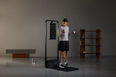 Iemand traint op de Gym Monster