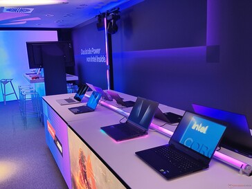 Premium laptops in de Intel Experience Store (bron: Benjamin Herzig)