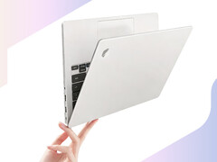 De Unbounded 14S 2026 met AMD-processor kost in China ongeveer 700 dollar. Afgebeeld: een promotiefoto waarop het lichtgewicht ontwerp van de laptop wordt benadrukt.