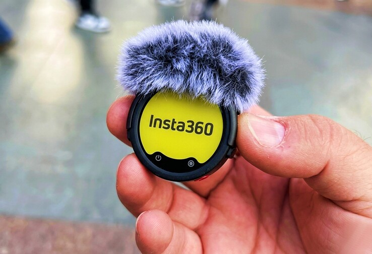 De Insta360 Mic Pro heeft een... scherm.