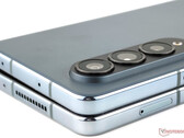 De Galaxy Z Fold5 heeft naar verluidt dezelfde primaire camera als de huidige Galaxy Z Fold4, afgebeeld. (Beeldbron: NotebookCheck)