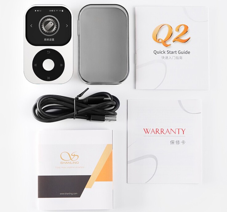 De Shanling Q2 DAP wordt geleverd met een hoesje, een USB-kabel en een handleiding.