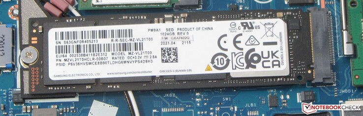 Een PCIe-4 SSD dient als systeemschijf.