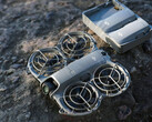 De DJI Neo 2 met zijn oplaadhub en twee 11,6 Wh-batterijen (7,16V/1.606 mAh). (Afbeeldingsbron: via Igor Bogdanov)
