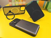 Torras MiniMag Power Bank, Ostand Power Bank en Ostand Case in review