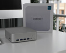 Geekom A9 Max met AMD Ryzen AI 9 HX 370 en 32 GB DDR5 RAM. (Afbeeldingsbron: Notebookcheck)