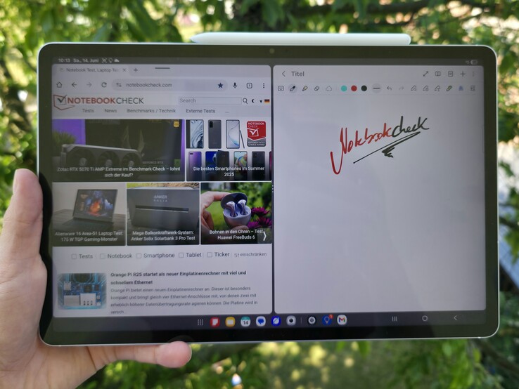 Samsung Galaxy Tab S10 FE Plus in review. (Afbeeldingsbron: Marcus Herbrich)