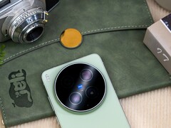 Volgens een bron die informatie heeft gelekt, evalueert Vivo momenteel een aantal verschillende prototypes voor de opvolger van de X300 Ultra.
