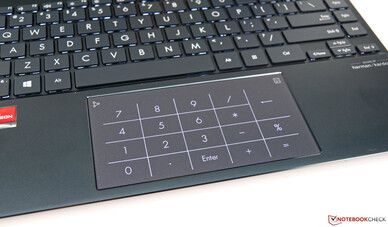 Touchpad van de Asus ZenBook 13 UM325S met cijferblok