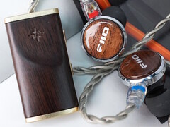 De Fiio Snowsky Melody wooden DAC ondersteunt het afspelen van Hi-Res Audio met bedrade 3,5 mm en 4,4 mm hoofdtelefoons. (Afbeeldingsbron: Fiio)