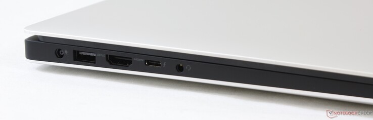 Links: AC-voeding, USB 3.1 Gen. 1, HDMI 2.0, USB Type-C + Thunderbolt 3, 3.5-mm-combo