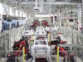 Tesla Giga Shanghai onderbreekt productie Model Y om upgrades te installeren (Afbeelding bron: Tesla op Weibo)