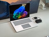 Intel verslaat Snapdragon duidelijk - Review van de Microsoft Surface Laptop 15 Gen 8