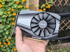 ASUS GTX 1650 Super grafische kaart gebruikt in de Battlefield 6 benchmark tests (Afbeelding bron: RandomGaminginHD via YouTube))