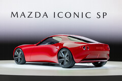 Een korte achterkant en een centrale gewichtsverdeling zouden van de Iconic SP een erg leuke auto moeten maken. (Afbeeldingsbron: Mazda)