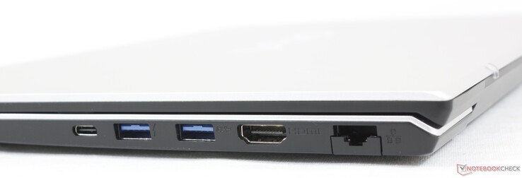 Rechts: USB-C met DisplayPort + Power Delivery, USB-A 3.1 Gen. 1, HDMI, Gigabit RJ-45