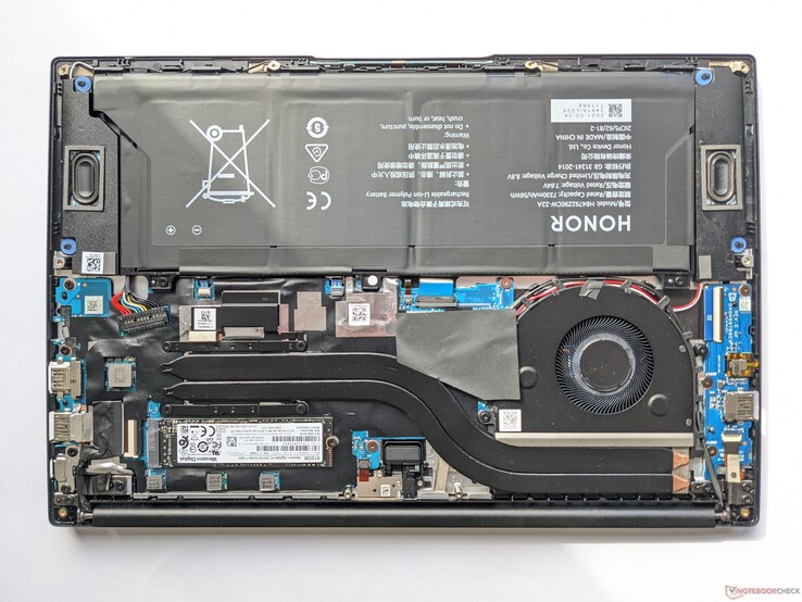 De binnenkant van de Honor MagicBook 14 met een Core i7-1165G7