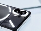 Het gerucht gaat dat de Nothing Phone (3) de kenmerkende Glyph-interface van het bedrijf zal laten vallen. Afgebeeld - Nothing Phone (2) (Afbeelding Bron: Nothing)