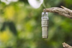 De Olight iUltra wordt geleverd met een beschermde USB-C-aansluiting. (Afbeeldingsbron: Olight)