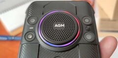 AGM H5 Pro robuuste smartphone camera&#039;s, luidspreker, en LED ring gebied (Bron: Eigen)