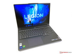 In review: Lenovo Legion 7 16IAX7. Reviewapparaat geleverd door Lenovo Duitsland.