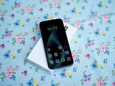 De Motorola Moto G87 heeft een zeer heldere AMOLED, wat niet altijd positief is.
