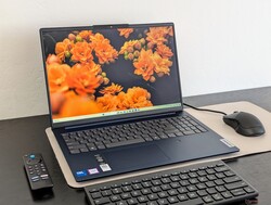 De 16-inch Lenovo IdeaPad Slim 5 is een zeer degelijke laptop voor mediaconsumptie