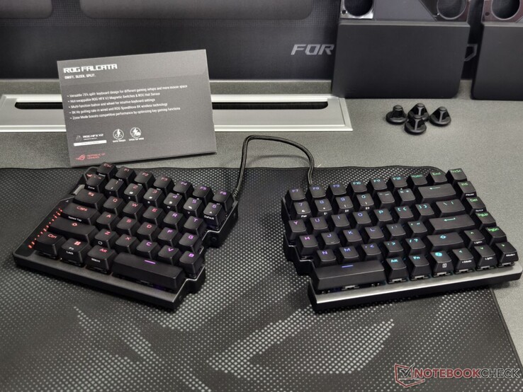 Asus ROG Falacta split (bron: Notebookcheck)