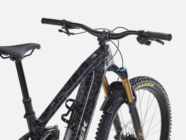De Trek Rail+ 9.8 Gen 5 eMTB heeft een Bosch Kiox 400C-display