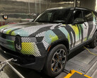 Rivian was zo vriendelijk om foto's bij te voegen van zijn 2025 R1S testmules die het heeft bijgewerkt met kleinere LFP-batterijen. (Afbeeldingsbron: EPA via Rivian Forums)