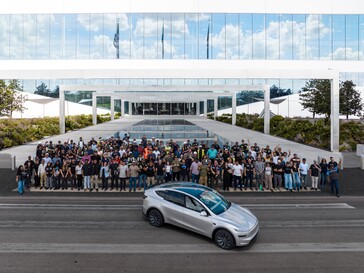 Productie van de Model Y L in Giga Texas