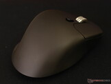 Keychron M6 8K achteraanzicht rechts. 