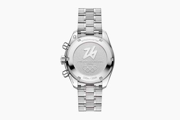 De Omega Speedmaster wordt geleverd met een gestempeld Milano Cortina 2026 medaillon (Afbeelding bron: Omega)