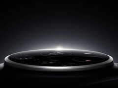 Xiaomi zal naar verwachting de Xiaomi 15 Ultra, op de foto, vervangen door een opvolger die naast andere verbeteringen drie grote camera-upgrades bevat. (Afbeeldingsbron: Xiaomi)