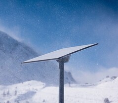 Een Starlink-ontvanger in besneeuwde toestand (Afb.bron: SpaceX)