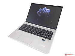 Review: HP EliteBook 865 G9. Testunit geleverd door campuspoint