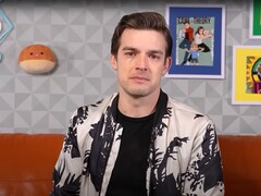 MatPat bedenkt niet alleen goktheorieën. De YouTuber analyseert ook films, voedsel en zelfs schoonheidsproducten op zijn vier kanalen. (Bron: YouTube/The Game Theorists)