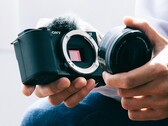 De Sony ZV-E10 II zal naar verluidt een veel grotere grip hebben dan zijn voorganger die hier is afgebeeld. (Afbeeldingsbron: Sony)
