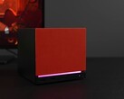 Steam Machine-minipc met een rood voorpaneel en RGB-verlichting