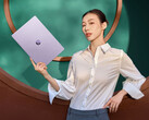 De A14 Air 2026 is in China verkrijgbaar vanaf ongeveer 1.003 dollar. Afgebeeld: een promotiefoto waarop het lichte ontwerp van de laptop te zien is.