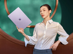 De A14 Air 2026 is in China verkrijgbaar vanaf ongeveer 1.003 dollar. Afgebeeld: een promotiefoto waarop het lichte ontwerp van de laptop te zien is.