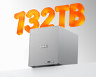 De ME Pro 470 met vier sleuven is in China verkrijgbaar vanaf ongeveer 741 dollar. Afgebeeld: een promotiefoto waarop de ondersteunde opslagcapaciteit wordt benadrukt.