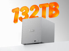 De ME Pro 470 met vier sleuven is in China verkrijgbaar vanaf ongeveer 741 dollar. Afgebeeld: een promotiefoto waarop de ondersteunde opslagcapaciteit wordt benadrukt.