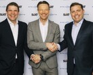 Sixt-Stellantis deal bezegeld: Alexander Sixt (Co-CEO Sixt), Uwe Hochgeschurtz (Stellantis Chief Operating Officer, Enlarged Europe), Konstantin Sixt (Co-CEO Sixt) - van links naar rechts.