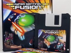 De Hyper Sentinel Fusion slide-out box met een afgebeeld USB-station in de vorm van een diskette