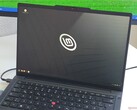 De Lenovo ThinkPad T14 Gen 7, met Linux Mint.