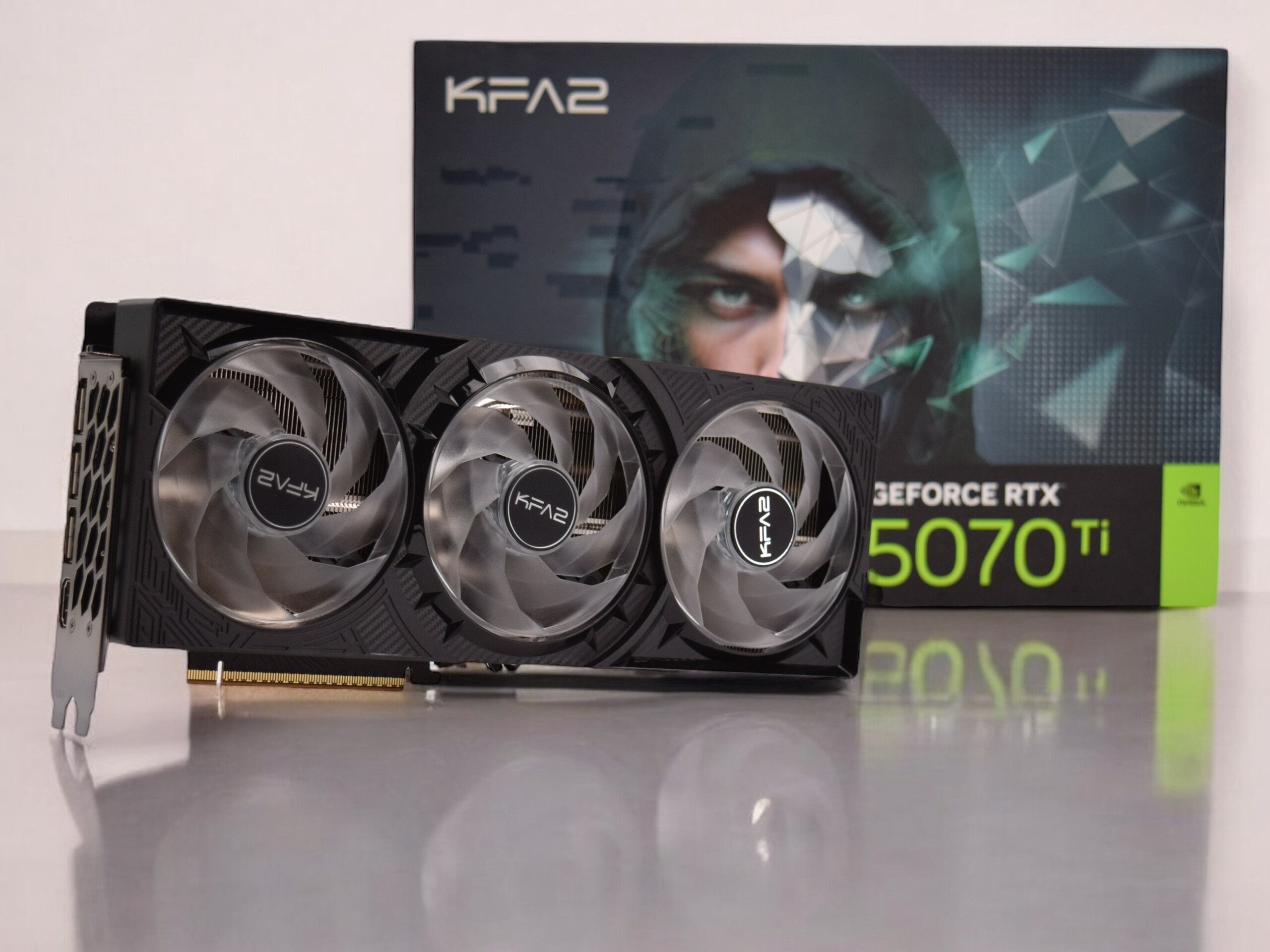 KFA2 GeForce RTX 5070 Ti 1-Click OC