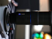 In China vindt u de eerste complete test- en hands-on video's van de Vivo X300 Pro met zeiscamera en teleconverter. (Bildquelle: Weibo)