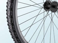 De banden moeten bovendien voldoende profiel hebben voor bospaden